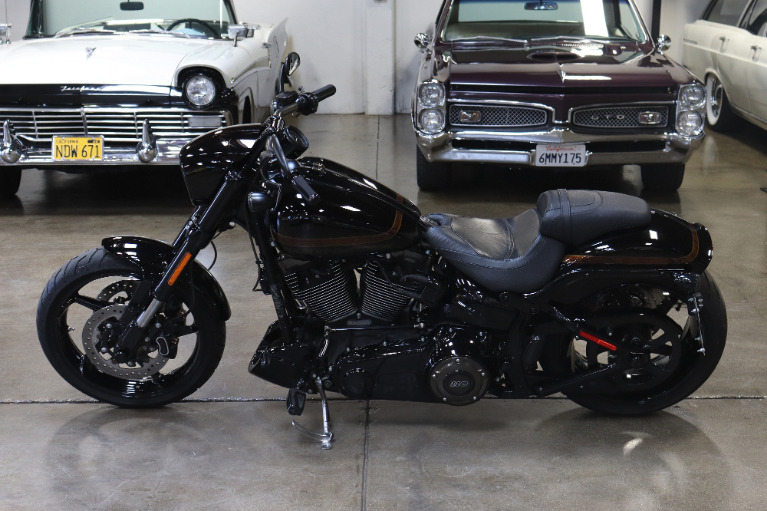 Used 2016 HARLEY DAVIDSON FXDL for sale Sold at San Francisco Sports Cars in San Carlos CA 94070 4