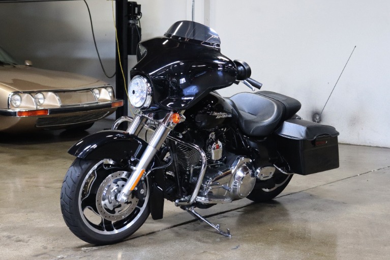 Used 2010 Harley Davidson FLHX Street Glide for sale $12,995 at San Francisco Sports Cars in San Carlos CA 94070 3