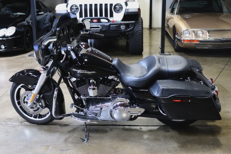 Used 2010 Harley Davidson FLHX Street Glide for sale $12,995 at San Francisco Sports Cars in San Carlos CA 94070 4