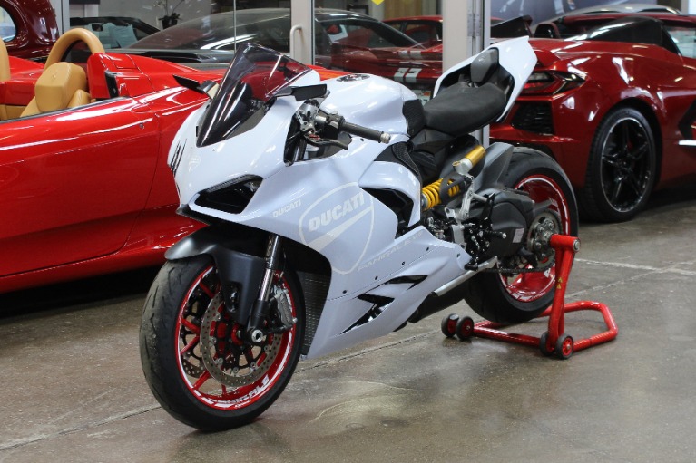 Used 2022 Ducati V2 PANIGALE BAYLISS for sale Sold at San Francisco Sports Cars in San Carlos CA 94070 3