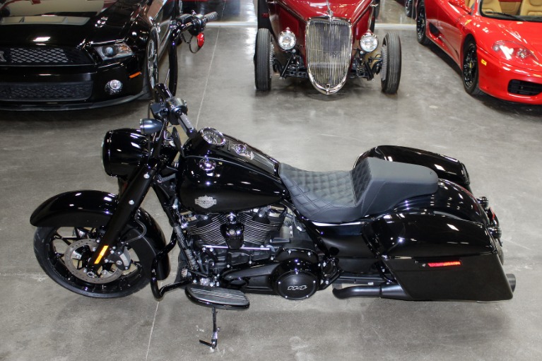 Used 2022 Harley Davidson Road King Special-FLHRXS for sale Sold at San Francisco Sports Cars in San Carlos CA 94070 4