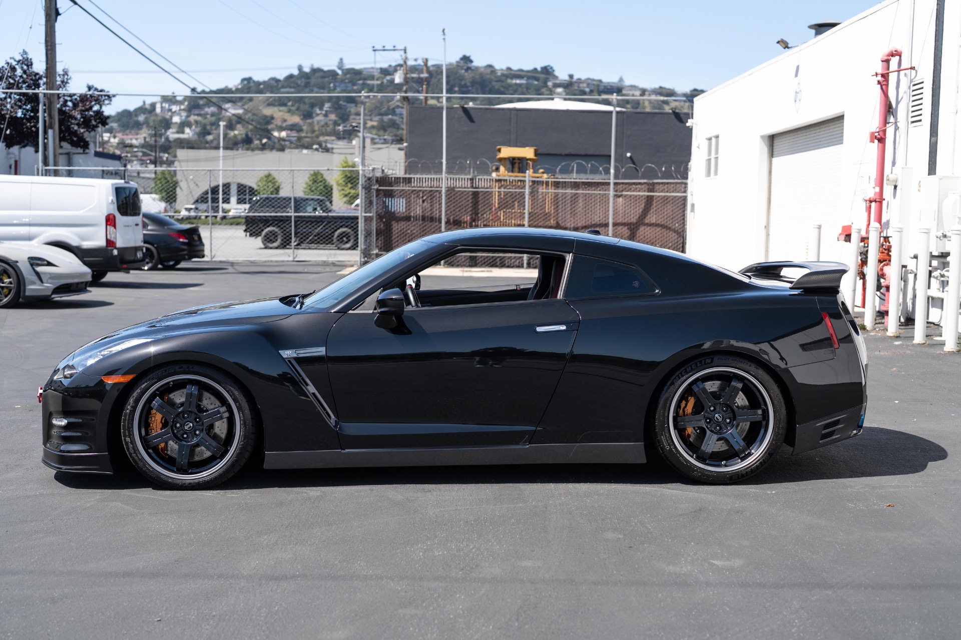 2013 Nissan GT-R Black Edition - Photo 7