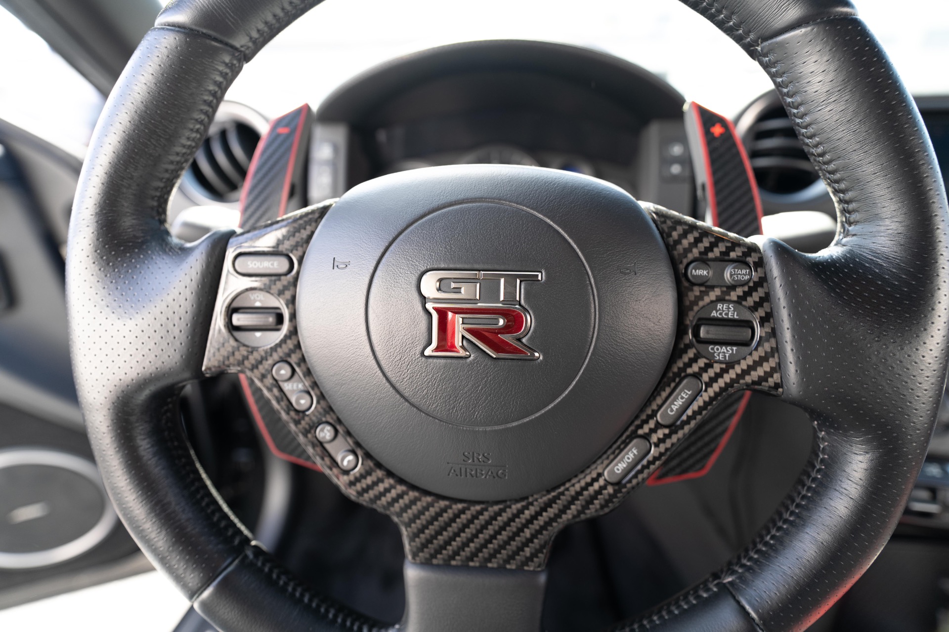 2013 Nissan GT-R Black Edition - Photo 70