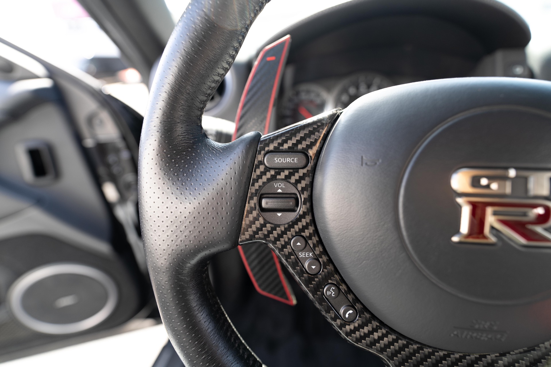 2013 Nissan GT-R Black Edition - Photo 71