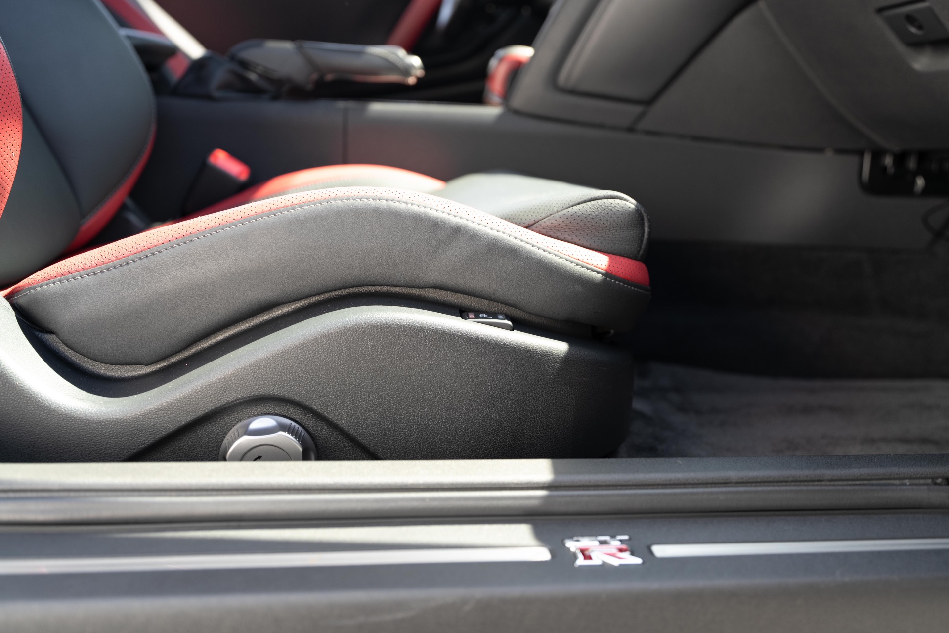 2013 Nissan GT-R Black Edition - Photo 83