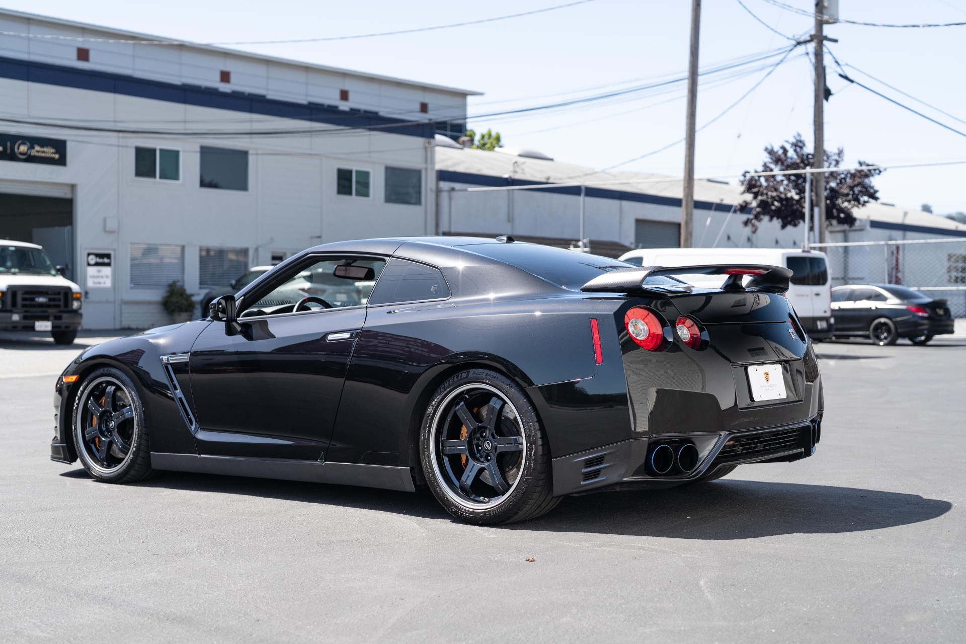 2013 Nissan GT-R Black Edition - Photo 9