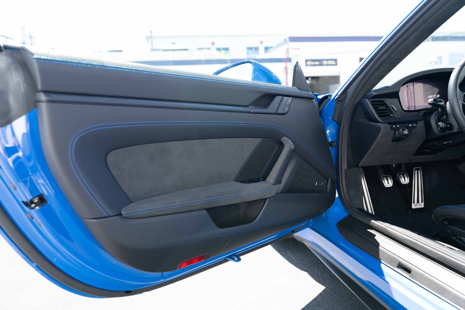 2025 Porsche 911 GT3 - Photo 63