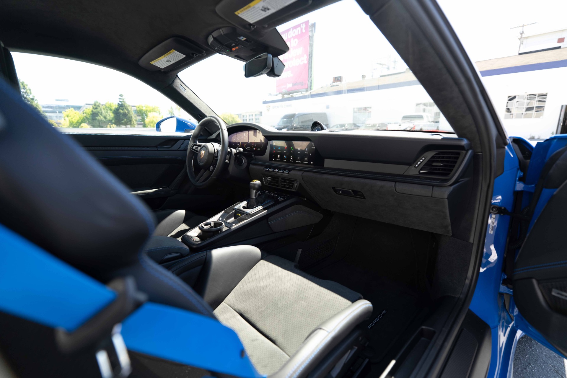2025 Porsche 911 GT3 - Photo 90