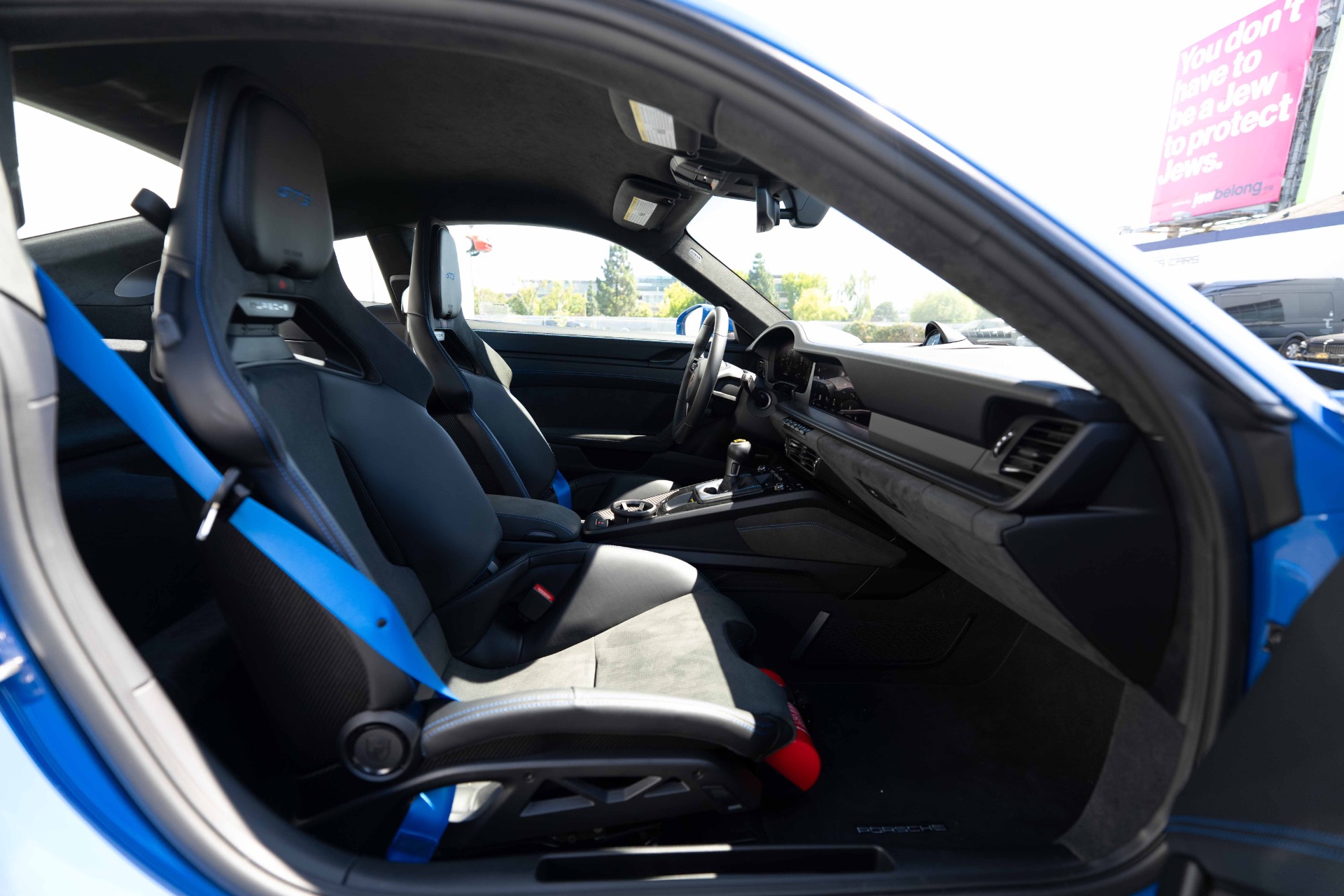 2025 Porsche 911 GT3 - Photo 91