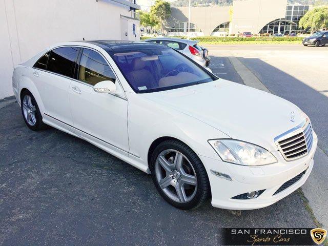 DUB CITY 2007 Mercedes-Benz S550 ホワイト Bidadari - 07' Mercedes-Benz S550 (White) Jada Dub City skala 1/24