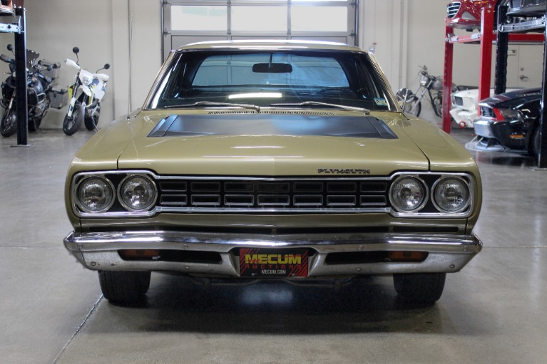 Used 1968 Plymouth Roadrunner 426 Hemi for sale Sold at San Francisco Sports Cars in San Carlos CA 94070 2