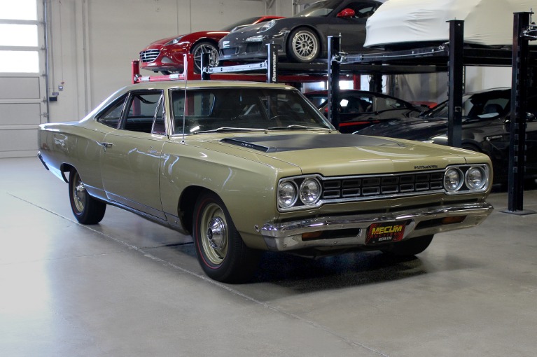 Used 1968 Plymouth Roadrunner 426 Hemi for sale Sold at San Francisco Sports Cars in San Carlos CA 94070 1