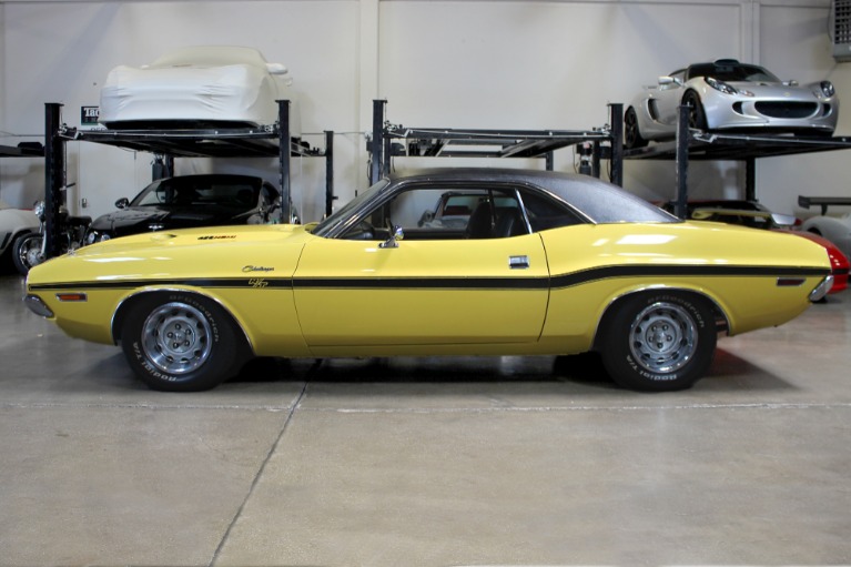 Used 1970 Dodge Challenger R/T 426 HEMI for sale Sold at San Francisco Sports Cars in San Carlos CA 94070 4